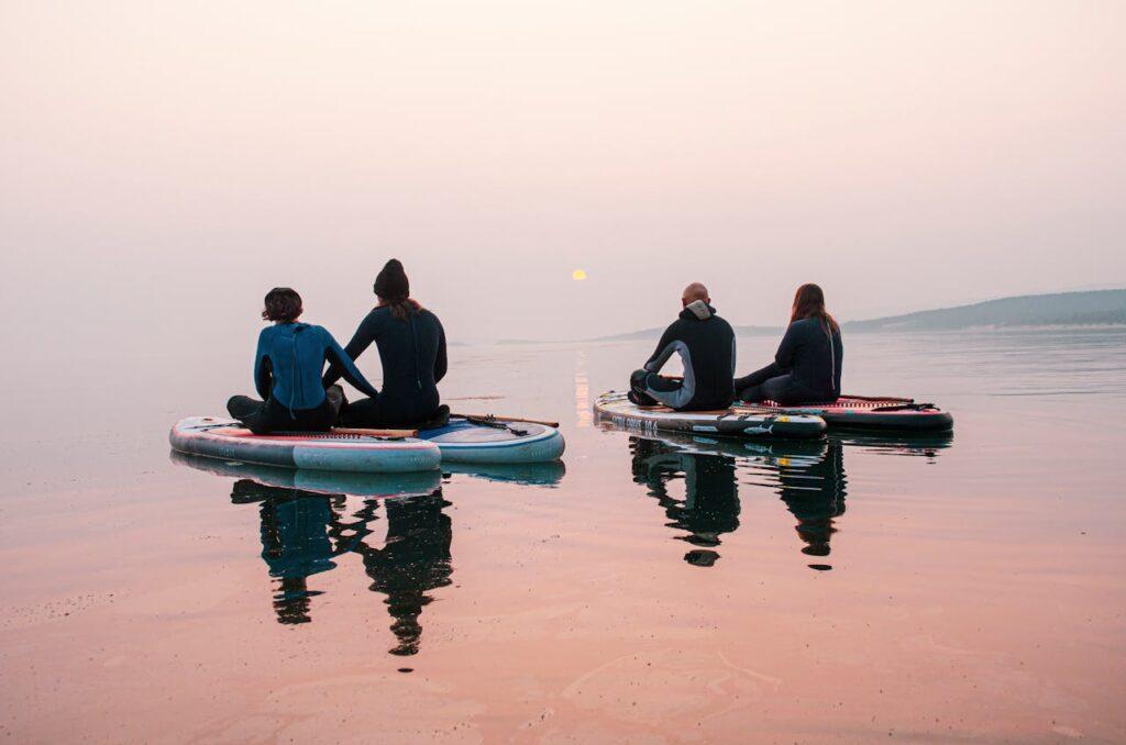 what is paddle boarding