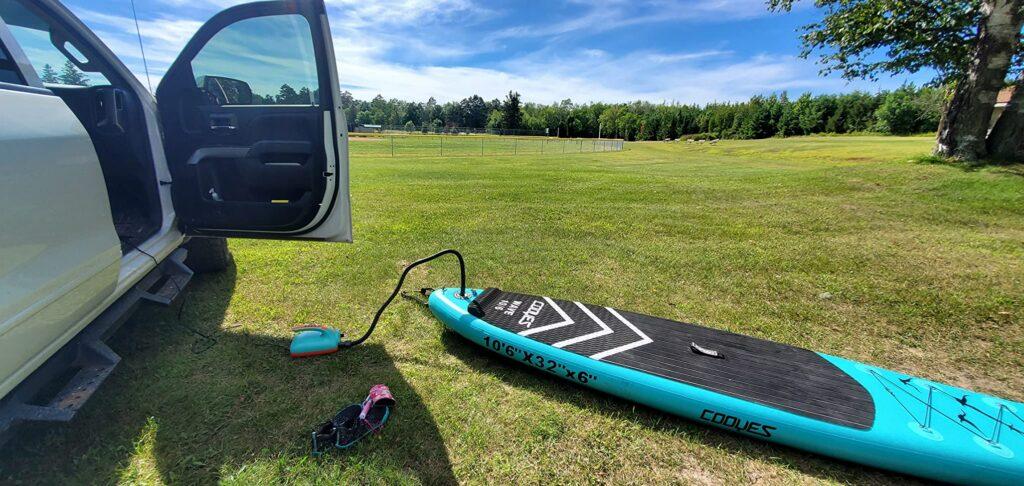 inflating-paddle-board-with-electric-pump