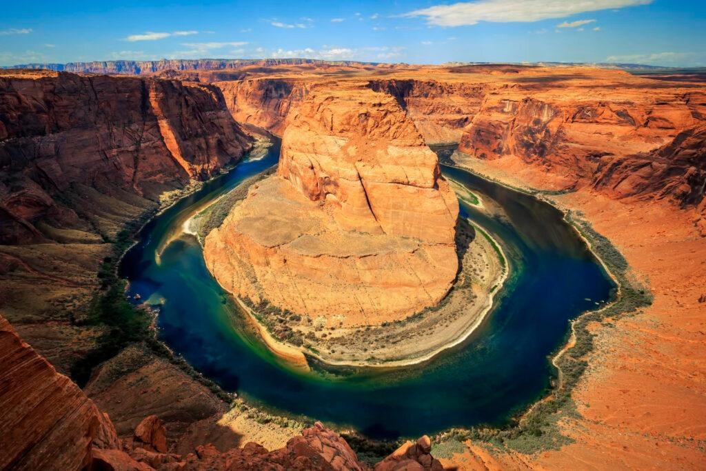 paddle-boarding-lake-powell